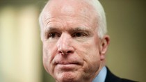 Thượng nghị sĩ John McCain với Việt Nam và Biển Đông ảnh 2