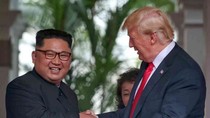 Kim Jong-un vật lộn với nền kinh tế, vòng kim cô Donald Trump phát huy sức mạnh ảnh 2