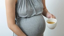 Những loại đồ ăn và uống có thể gây hại cho bà bầu, thai nhi ảnh 2