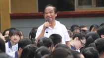 Giáo sư Nguyễn Lân Dũng luận bàn Tuổi trẻ và Mùa xuân ảnh 3