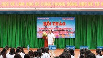 Giáo sư Nguyễn Lân Dũng luận bàn Tuổi trẻ và Mùa xuân ảnh 4