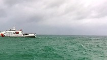Tàu hàng chìm trên biển, tám thuyền viên xuống phao cứu sinh, trôi dạt trên biển ảnh 2