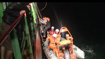 Vượt sóng, cứu thuyền viên Philippines bị nạn gần khu vực quần đảo Hoàng Sa ảnh 2