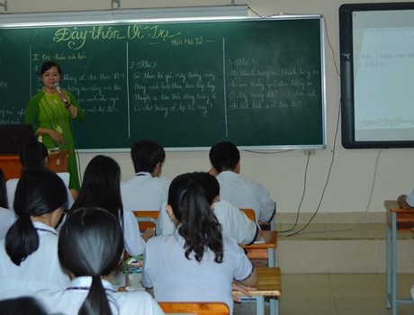 Bộ trưởng Phùng Xuân Nhạ: Phát triển giáo dục phải gắn với thực tế ảnh 2