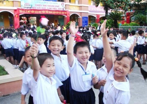 Hà Nội vẫn "giấu" chuyện tuyển sinh đầu cấp ở một số trường trung học (GDVN) - Ngày 30/5, Sở GD&ĐT Hà Nội công bố kế hoạch tuyển sinh đầu cấp của 30 quận, huyện, thị xã trên địa bàn thành phố.