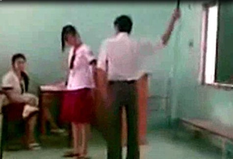 Video Thầy Giáo Dùng Thước đánh Vào Mông Hàng Loạt Nữ Sinh Cấp 3 Giáo Dục Việt Nam 8104