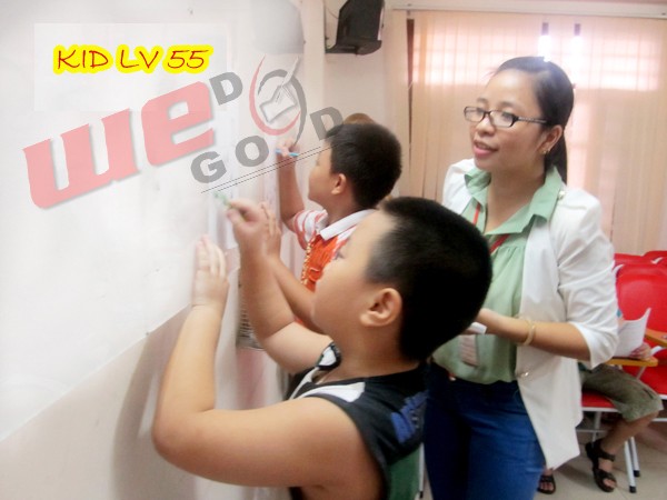 Những trường học nào ở Hà Nội có chương trình dạy kỹ năng sống do giáo viên giảng dạy?
