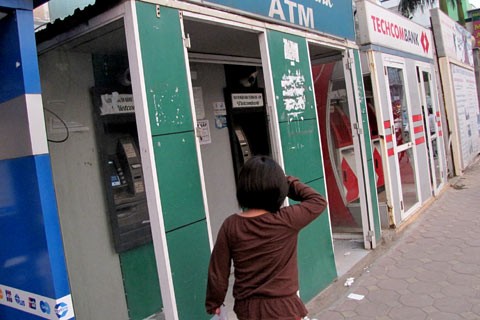 Trước Tết nửa tháng nhiều ATM đã hết tiền ngừng hoạt động