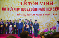Giáo sư Cao Ngọc Thành có hơn 40 năm nghiên cứu khoa học về sức khỏe sinh sản
