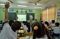 Năm học 2025 – 2026, TPHCM thí điểm sử dụng tiếng Anh là ngôn ngữ thứ 2 ở trường