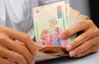Thành tích nào của giáo viên dùng để nâng lương trước niên hạn?
