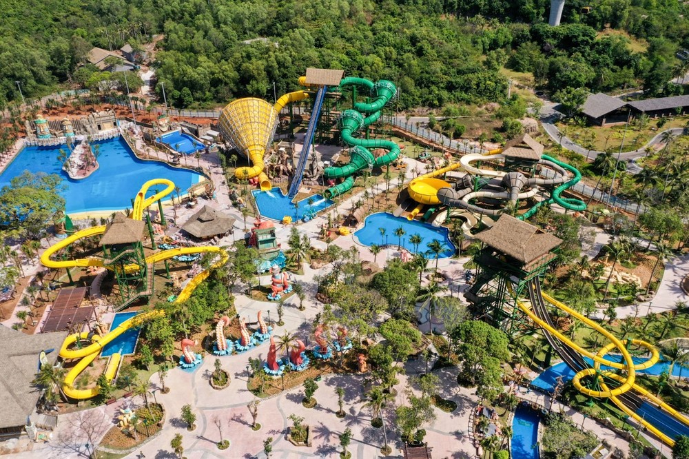 Aquatopia Water Park được vinh danh công viên nước hàng đầu châu Á | Giáo  dục Việt Nam