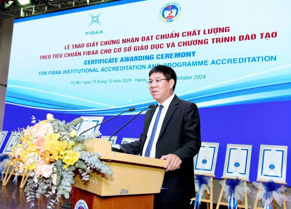 Giáo sư, Tiến sĩ Huỳnh Văn Chương – Cục trưởng Cục Quản lý chất lượng (Bộ Giáo dục và Đào tạo) 2e58cf2ead55120b4b44 (1).jpg