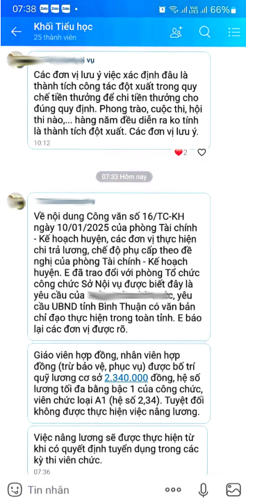 Tin nhắn chụp màn hình được cho là của Phòng Nội vụ huyện Hàm Thuận Nam gửi đến các trường về việc hạ bậc lương xuống bậc 1 và không thực hiện việc nâng lương đối với các giáo viên, nhân viên hợp đồng trên địa bàn. Ảnh: Độc giả cung cấp Screenshot 2025-05-08 164516 (1).png