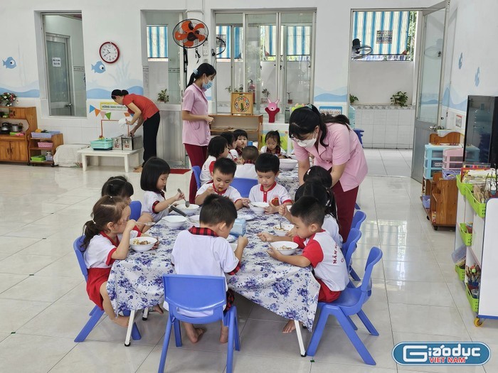 Dự kiến từ năm học tới, toàn bộ học sinh các cấp học sẽ được miễn học phí (ảnh minh họa: V.D) gdvn-thucdon.jpg