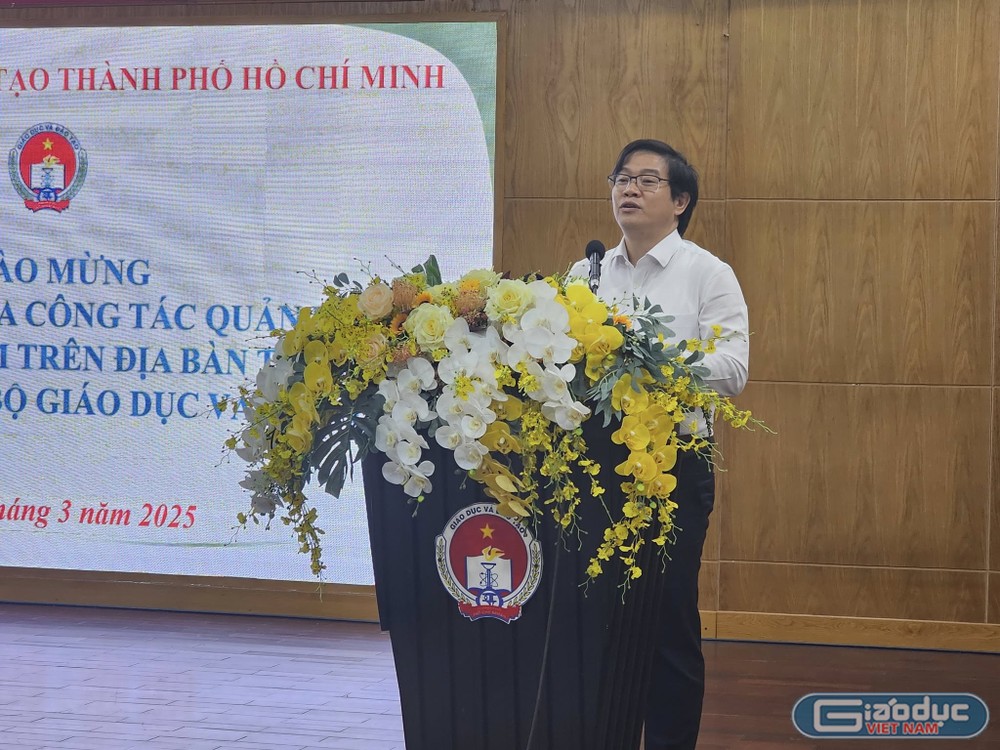 Vụ trưởng Vụ Giáo dục phổ thông Thái Văn Tài phát biểu (ảnh: V.D) gdvn_VutruongTaihocthem.jpg