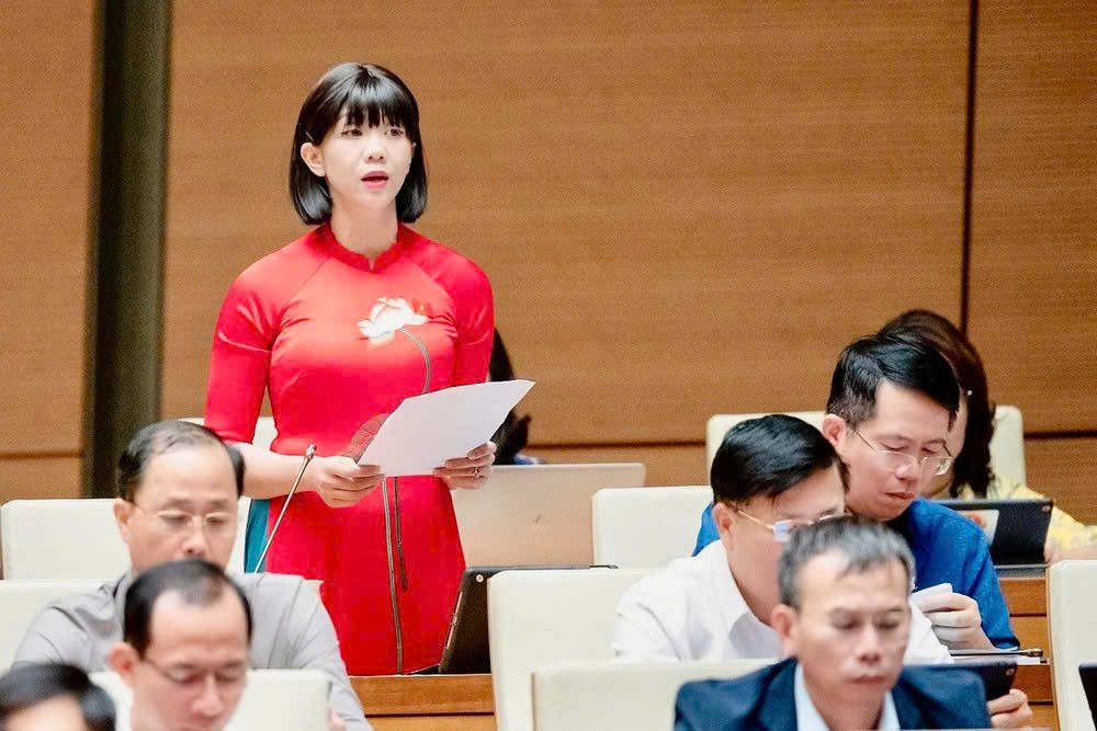 Đại biểu Quốc hội Trịnh Thị Tú Anh - Đoàn đại biểu Quốc hội tỉnh Lâm Đồng. Ảnh: NVCC. z6404229952599_f1c61dc992d6205fb0aa7d6bc012d55d.jpg