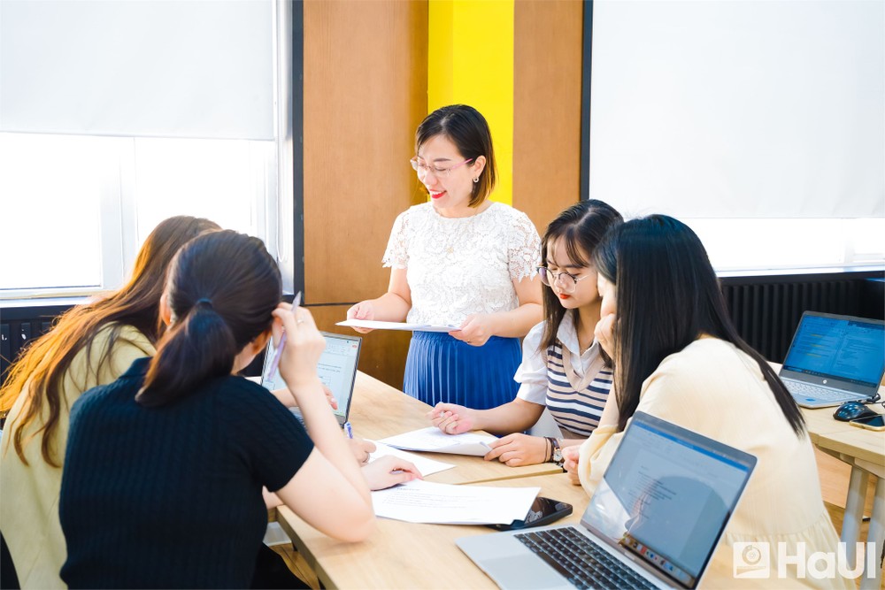 Môi trường học tập năng động, hiện đại. Ảnh: NTCC. 5.jpg