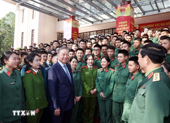 Tổng Bí thư Tô Lâm và các đại biểu. (Ảnh: Thống Nhất/TTXVN) Tổng Bí thư Tô Lâm và các đại biểu. (Ảnh: Thống Nhất/TTXVN)