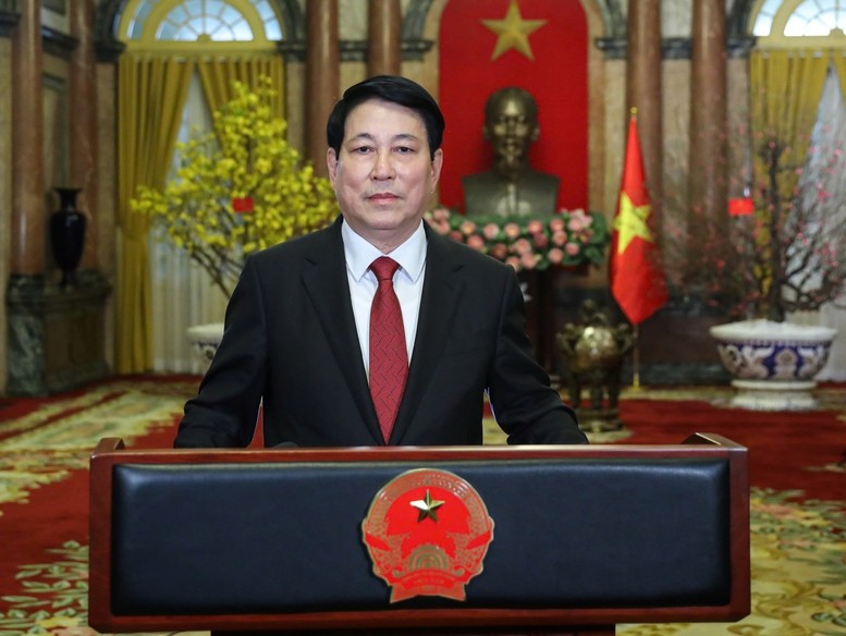 Chủ tịch nước Lương Cường: Việt Nam sẽ luôn tiến về phía trước, không gì có thể ngăn cản được khát vọng vươn mình và tương lai tươi sáng của Dân tộc ta. Ảnh VGP Chủ tịch nước Lương Cường: Việt Nam sẽ luôn tiến về phía trước, không gì có thể ngăn cản được khát vọng vươn mình và tương lai tươi sáng của Dân tộc ta. Ảnh VGP