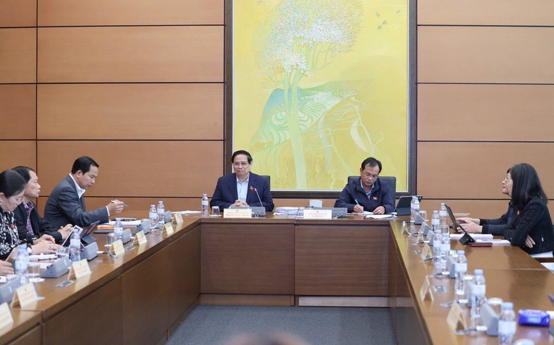 Thủ tướng nhấn mạnh cần thiết kế "công cụ đặc biệt" để quản lý, phát huy hiệu quả và bảo đảm công khai, minh bạch, không xảy ra vi phạm, tham nhũng, tiêu cực, lãng phí... Ảnh VGP/Nhật Bắc Thủ tướng nhấn mạnh cần thiết kế "công cụ đặc biệt" để quản lý, phát huy hiệu quả và bảo đảm công khai, minh bạch, không xảy ra vi phạm, tham nhũng, tiêu cực, lãng phí... Ảnh VGP/Nhật Bắc