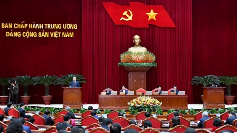 Tại Hội nghị Ban Chấp hành Trung ương Đảng khóa XIII, Trung ương đã thống nhất chỉ đạo quyết liệt, khẩn trương tiếp tục đổi mới, sắp xếp tổ chức bộ máy của hệ thống chính trị tinh gọn, hoạt động hiệu lực, hiệu quả. (Ảnh: Đăng Khoa) Tại Hội nghị Ban Chấp hành Trung ương Đảng khóa XIII, Trung ương đã thống nhất chỉ đạo quyết liệt, khẩn trương tiếp tục đổi mới, sắp xếp tổ chức bộ máy của hệ thống chính trị tinh gọn, hoạt động hiệu lực, hiệu quả. (Ảnh: Đăng Khoa)