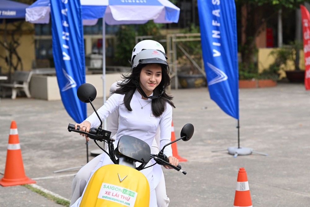 Chuỗi sự kiện “Phủ Xanh Trường Học” sẽ tiếp tục lan tỏa tới 1.000 trường trung học phổ thông trên toàn quốc trong năm 2025. A5 (18).jpg