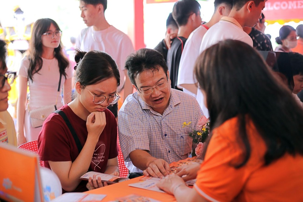 Xác định năng lực học tập của con một cách chính xác, khách quan trong bức tranh tổng thể là mong mỏi của nhiều bậc phụ huynh. Xác định năng lực học tập của con một cách chính xác, khách quan trong bức tranh tổng thể là mong mỏi của nhiều bậc phụ huynh.
