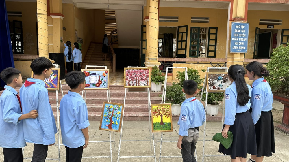 Các em học sinh tại Trường Phổ thông Dân tộc nội trú Trung học cơ sở huyện Mù Cang Chải. (Ảnh: Website nhà trường) unnamed (86).png