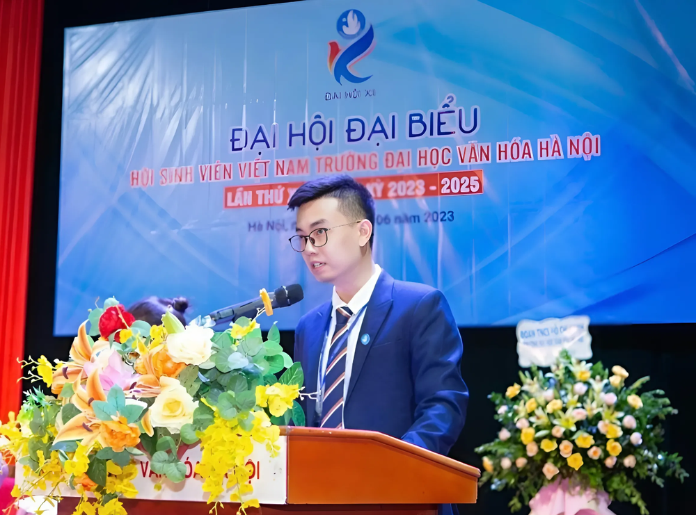Thạc sĩ Trần Chiều Phụng - Phó Bí thư Đoàn Trường, chuyên viên phòng Công tác chính trị và Quản lý sinh viên, Trường Đại học Văn hóa Hà Nội. Ảnh: website nhà trường snapedit_1745469219189.jpeg