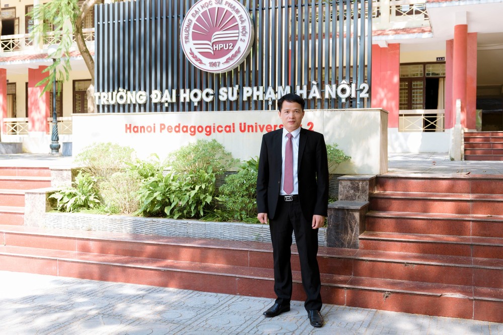Phó Giáo sư, Tiến sĩ Nguyễn Xuân Thành - Trưởng khoa Sinh - Kỹ thuật Nông nghiệp, Trường Đại học Sư phạm Hà Nội 2. Ảnh: NVCC 315219598_1855043704857867_8036258540182881044_n.jpg