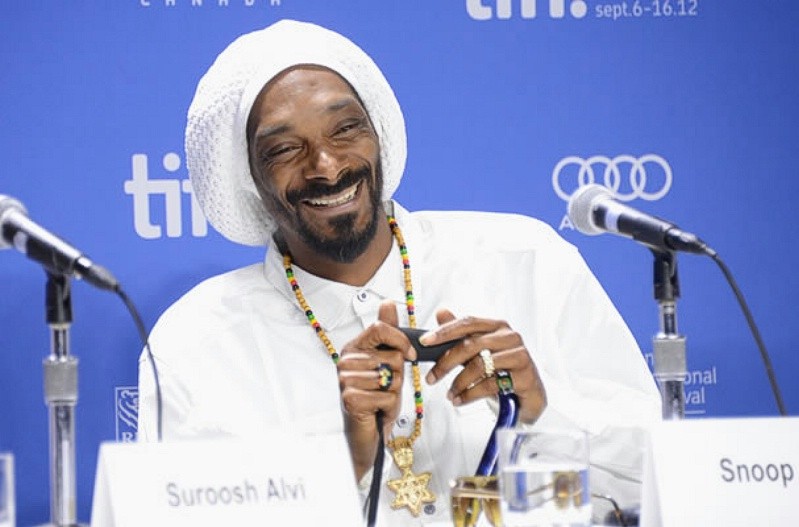 Rapper Snoop Dogg quyết mua… David Beckham | Giáo dục Việt Nam