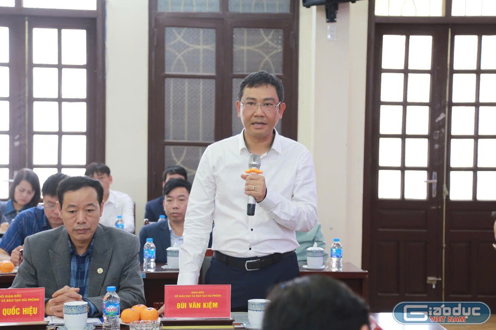 Ông Bùi Văn Kiệm – Giám đốc Sở Giáo dục và Đào tạo Hải Phòng phát biểu tại cuộc làm việc (Ảnh: LT) GDVN_kiem-tra-tt29-3.jpg