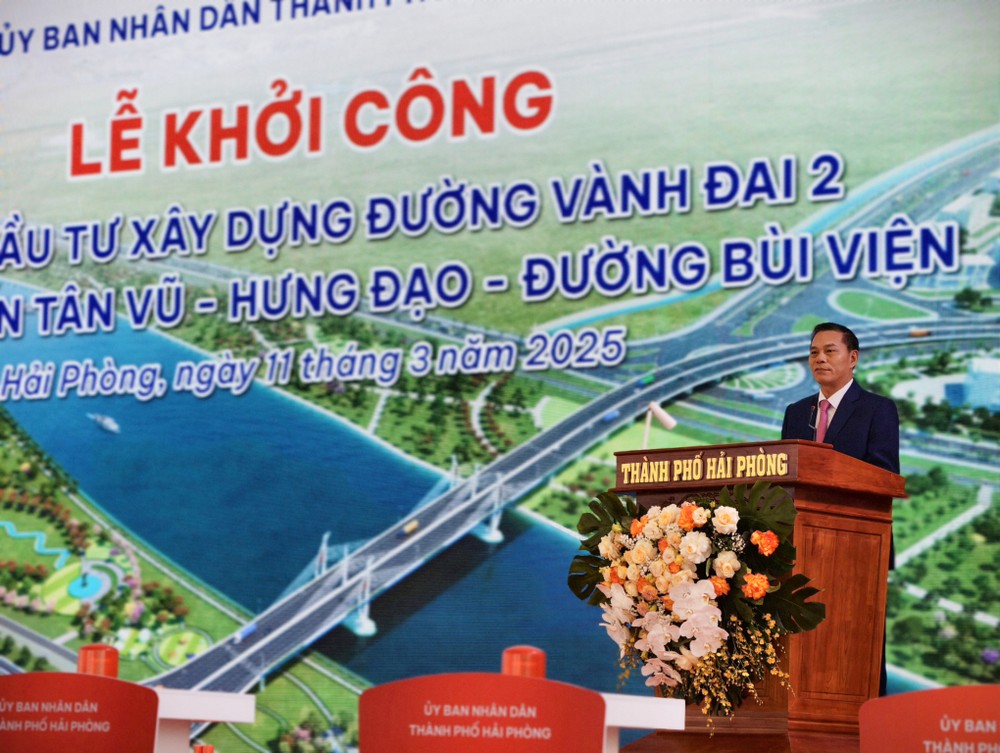 Ông Nguyễn Văn Tùng - Chủ tịch Ủy ban nhân dân thành phố Hải Phòng phát biểu tại lễ khởi công (Ảnh: HP) khoi-cong-1.jpeg