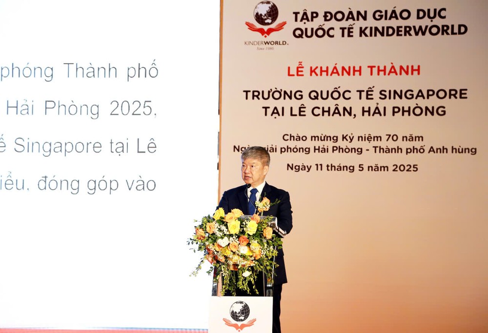 Ông Ricky Tan - Chủ tịch Tập đoàn Giáo dục Quốc tế Kinderworld phát biểu (Ảnh: LT) singapore-2.jpeg