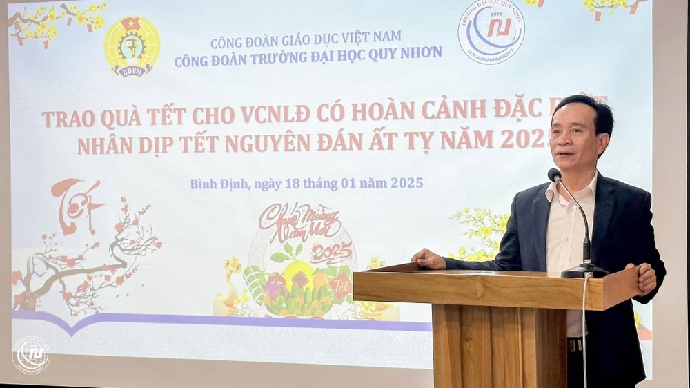 Tiến sĩ Đinh Anh Tuấn - Phó Hiệu trưởng Trường Đại học Quy Nhơn. Ảnh: website trường. thầy Tuấn Quy Nhơn.jpg
