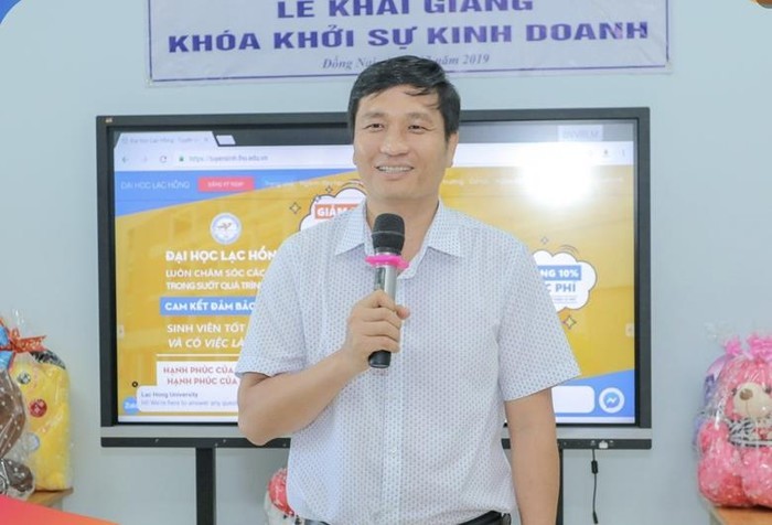 Phó Giáo sư, Tiến sĩ Nguyễn Vũ Quỳnh - Phó Hiệu trưởng Trường Đại học Lạc Hồng. Ảnh: Cổng Thông tin điện tử tỉnh Đồng Nai thầy quỳnh đh lạc hồng.jpg