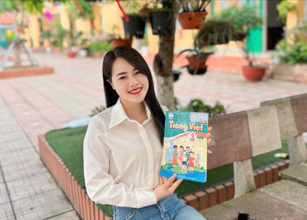 Cô Nguyễn Thị Kim Cúc - giáo viên Trường Tiểu học Lương Ngọc Quyến (Thái Nguyên). Ảnh: NVCC. 495176985_700995022304186_1891911745595645313_n.jpg