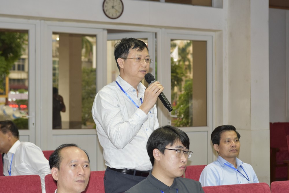 Tiến sĩ Nguyễn Văn Hiền - Chủ tịch Hội đồng Trường Đại học Sư phạm Hà Nội chia sẻ quan điểm tại Hội thảo. Ảnh: Thúy Hiền. _DSC0698.JPG