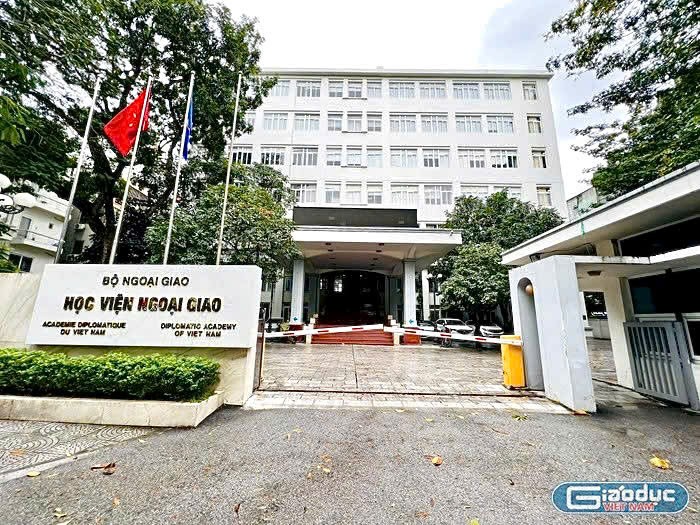 Học viện Ngoại giao tọa lạc tại số 69, phố Chùa Láng, phường Láng Thượng, quận Đống Đa, Hà Nội. (Ảnh: An Vy) hvng.jpg