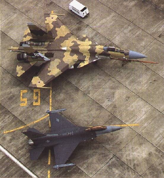 Cú lòe ngoạn mục của Nga: Su-37 cực kỳ đặc biệt từng khiến Mỹ-NATO lạnh gáy, TG sửng sốt - Ảnh 5.