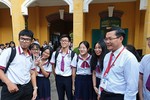Thứ trưởng Bộ Giáo dục động viên thí sinh Sài Gòn trước giờ thi quốc gia