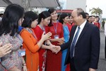 Thủ tướng dự Lễ khai giảng năm học mới tại Trường Trung học phổ thông Sơn Tây