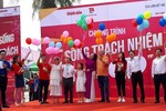 Hơn 300 học sinh, sinh viên phát bao cao su miễn phí tại Đồ Sơn