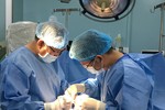 Các bác sĩ Việt Nam phẫu thuật thành công ca bệnh thứ 3 trên thế giới