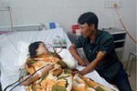 Cô giáo đi 130km đến trường, bị tai nạn mất cánh tay đã được chuyển về gần nhà