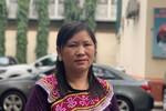 Cô Giàng Thị Chá ước bản làng sẽ có điện để học sinh bớt thiệt thòi