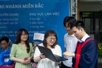 Sinh viên Trường ĐH Công nghệ GTVT hào hứng tham gia Ngày hội việc làm 2025