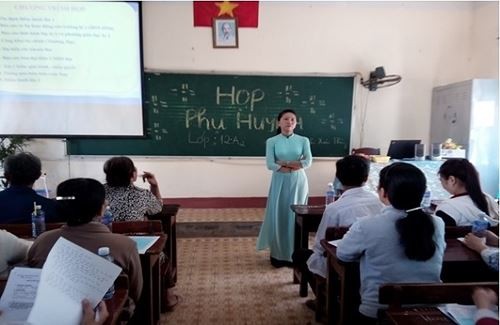 Xúc phạm Hiệu trưởng và cả hội đồng trường vì con bị lưu ban... đúng quy định ảnh 2