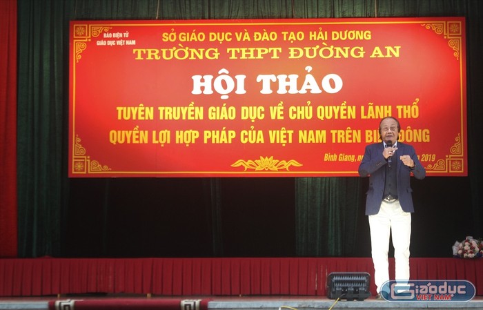 Thế hệ trẻ cần yêu nước bằng trái tim nóng và một cái đầu lạnh